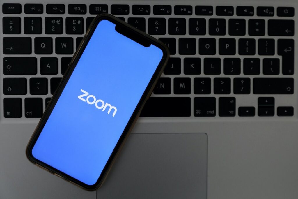 Zoom Uygulaması Nasıl Türkçeye Çevrilir?