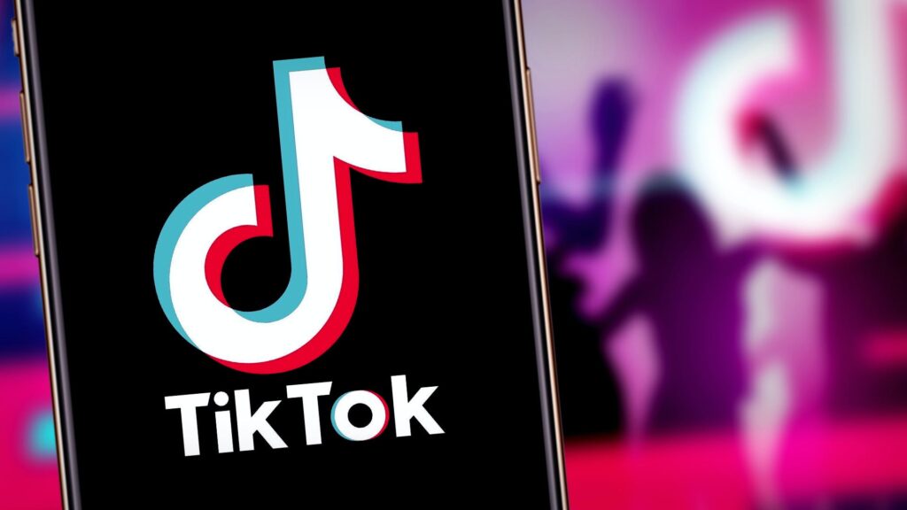 Strawpoll Best Fandom TikTok