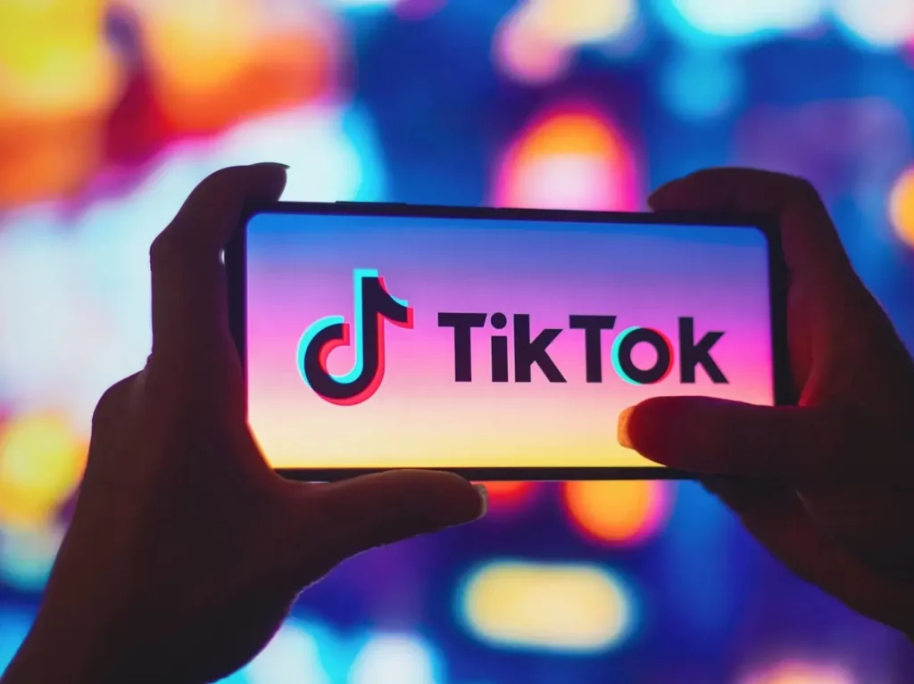 Hangi TikTok Fenomeniyle Arkadaşsın Testi Çöz (2023)