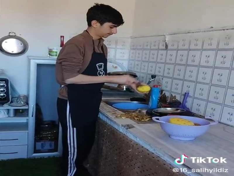 Salih Yıldız Kimdir? (Taha Duymaz Benzerliği!)
