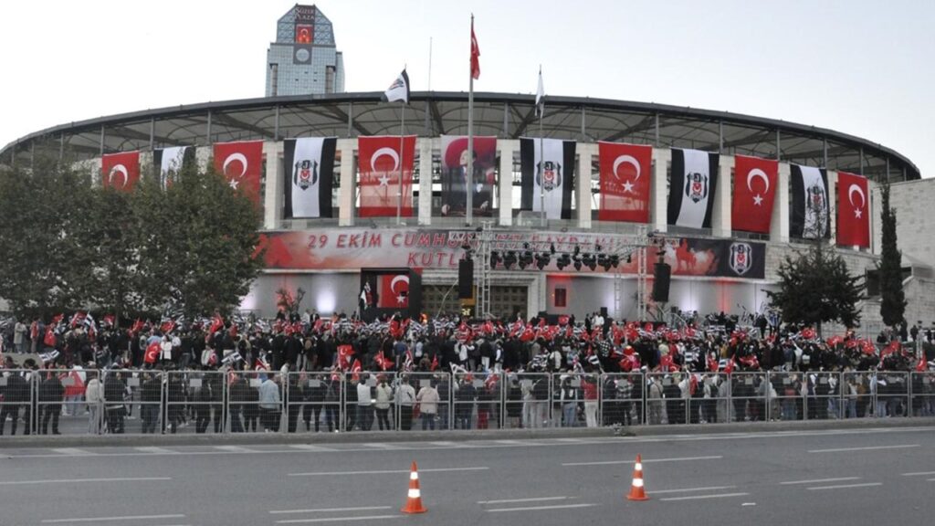 Vodafone 29 Ekim "Cumhuriyet Bayramı" Hediyesi 100 Yıl - 2023
