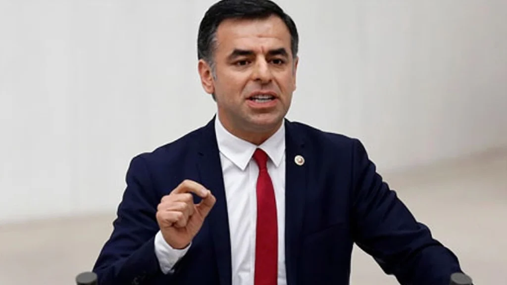 Barış Yarkadaş Neden İstifa Etti?