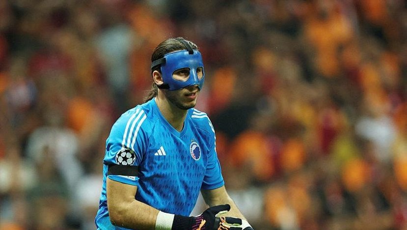 Kopenhag Kalecisi Neden Maske Takıyor? 