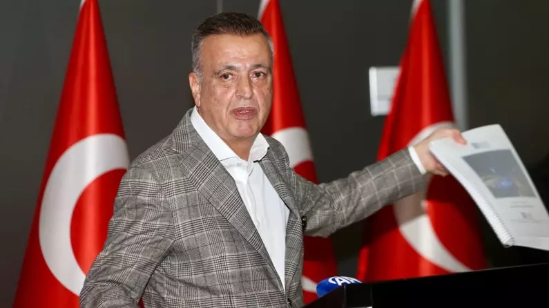 Ataşehir Belediye Başkanı Battal İlgezdi Neden İstifa Etti?